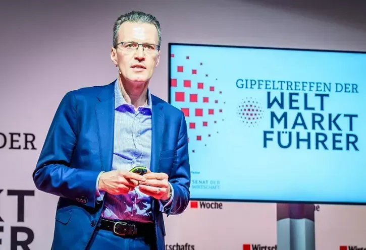 „Die Weichen für die Kreislaufwirtschaft stellt das Produktdesign, nicht der Recyclingprozess", erläutert Prof. Dr.-Ing. Tomas Smetana, CTO der ebm-papst Gruppe.