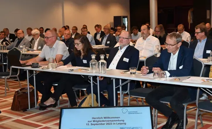 Die Mitgliederversammlung des Fachverbandes Gebäude-Klima (FGK) e. V. fand in diesem Jahr in Leipzig statt.