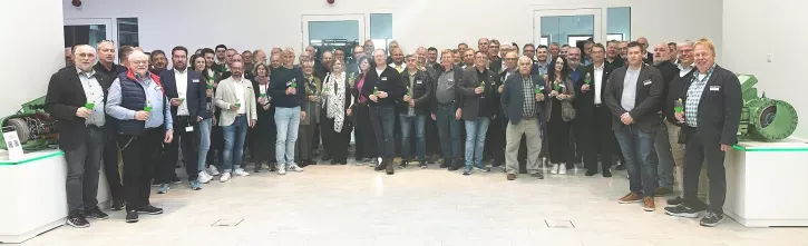 Teilnehmer der Führung durch das Bitzer-Werk in Rottenburg
