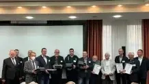 Verbandsmitglieder wurden für ihre langjährige Treue zum Verband geehrt.