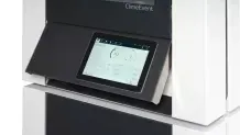 Das Bedienpanel wurde auf 10“ vergrößert und lässt sich nach Gebrauch in die Gerätefront einklappen.