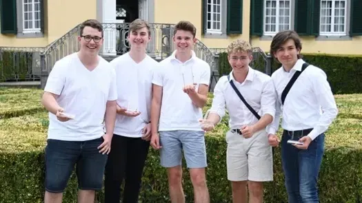 Den ersten dritten Platz gewann das Team „Refumar“ der Goetheschule in Essen.