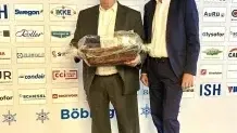 Norbert Hengstermann (r.) gratuliert dem alten und neuen VDKF-Präsident Karl-Heinz Thielmann zur Wiederwahl.