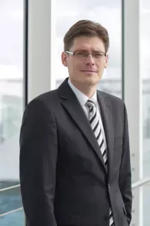 Ralf Wagner, Vorsitzender des FLT, bedankte sich bei Dietmar Goericke für gutes Management und vertrauensvolle Zusammenarbeit.