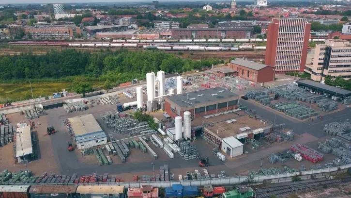 Auf einer guten Eigenkapitalbasis verfolgt die Westfalen Gruppe ihre geplanten Investitionen weiter. Im Bild die Unternehmenszentrale am Industrieweg.