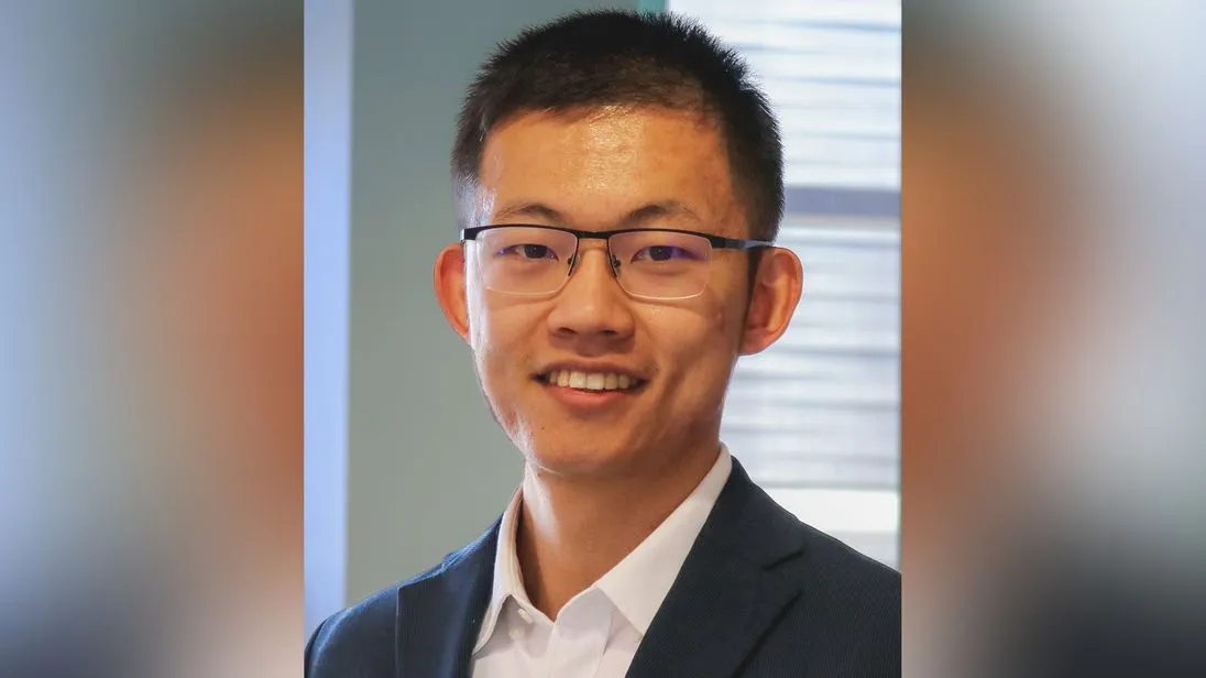 Junsong Du