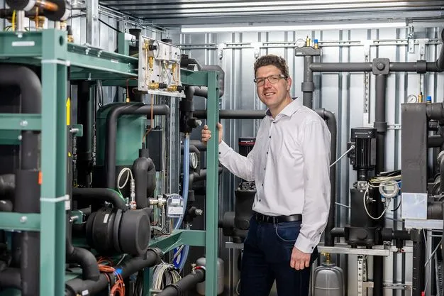 Simon Klink, Professor an der Universität Stuttgart