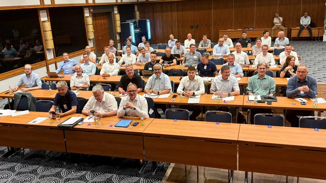 Die Teilnehmer des Supermarkt-Symposiums.